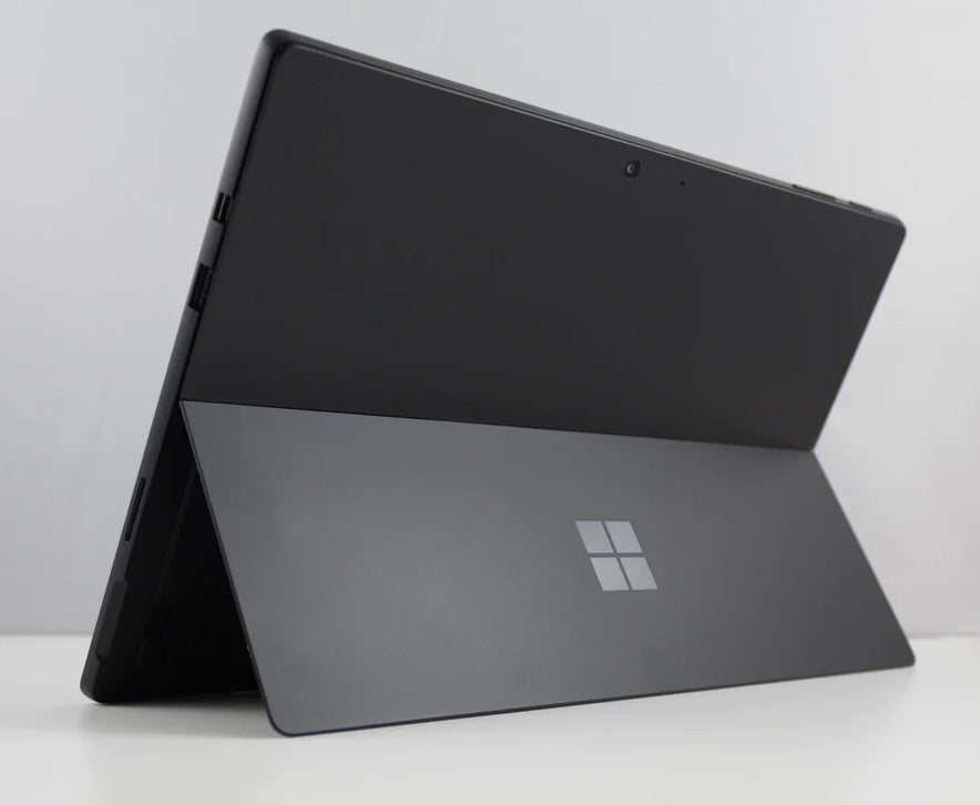 Microsoft Surface Pro 9 | 13” Pixel Sense Display | Core i7 | 12th Gen | Windows 11 Pro | 16GB | 256GB SSD | Graphite